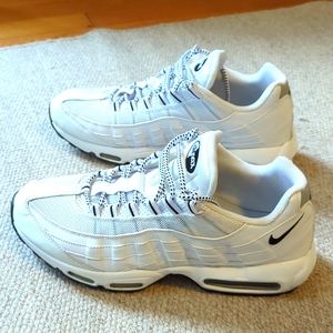 Rare NIKE AIR MAX '95 Running Shoes WHITE/BLACK-BLACK  MEN'S ( 609048-109) Sz 13